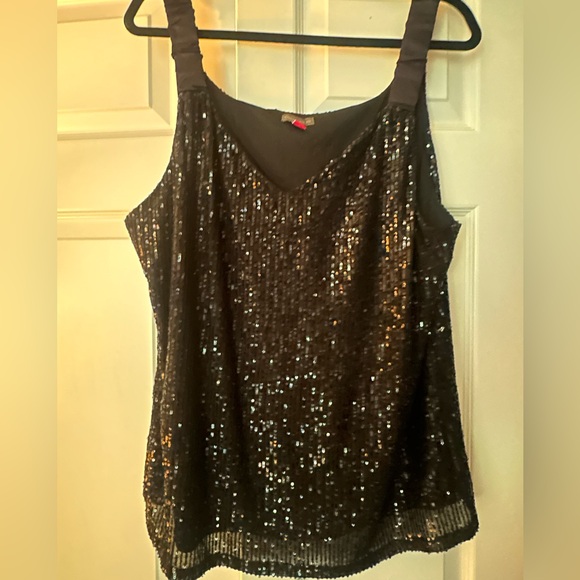 Vince Camuto sequence tank - Picture 1 of 2